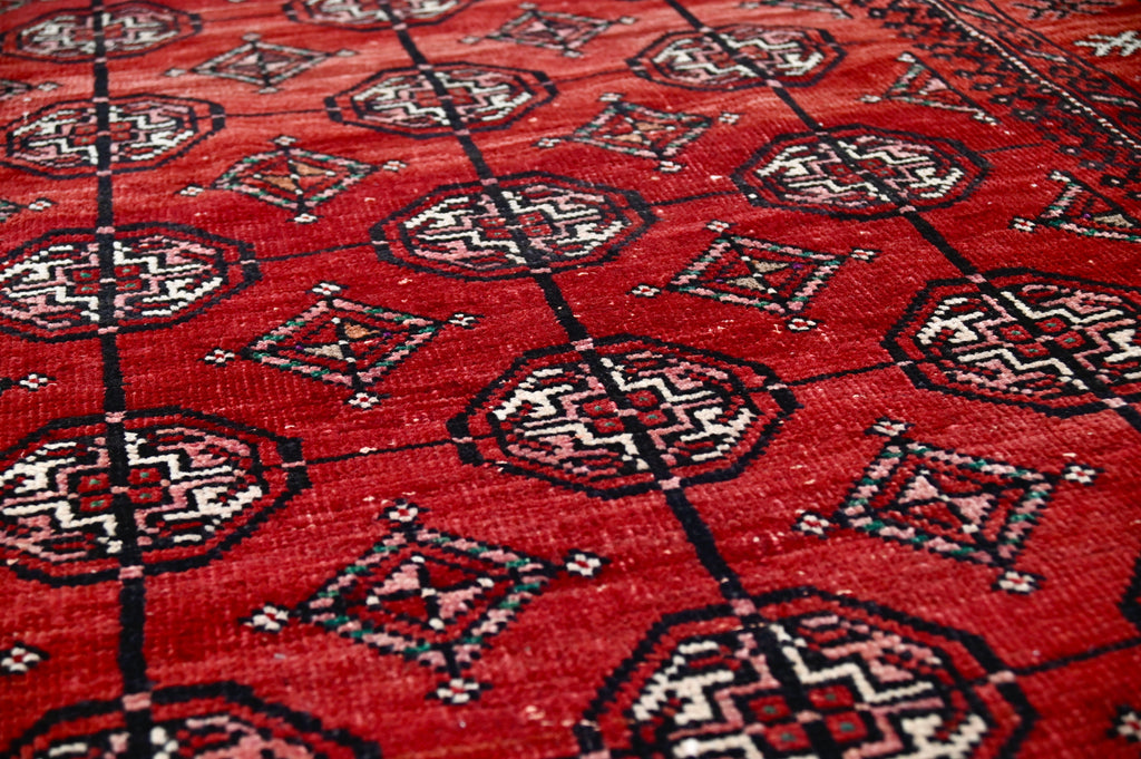 Turkmen Tekke Gul Rug | 3'4" x 4'6" | c. 1940s–50s