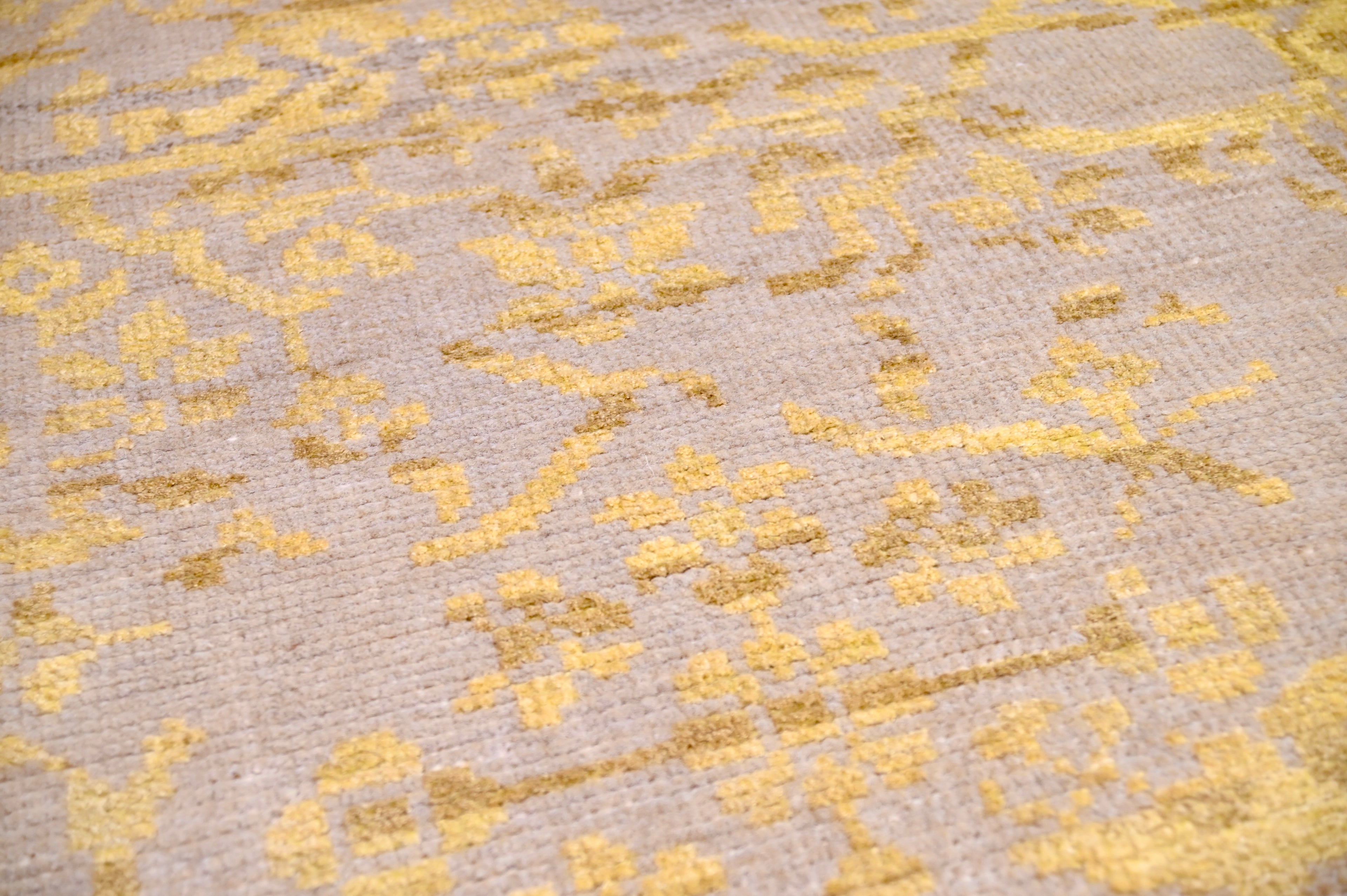 Luminous Wool & Silk Floral Rug | 3' x 5' | c. 2000s–2020s