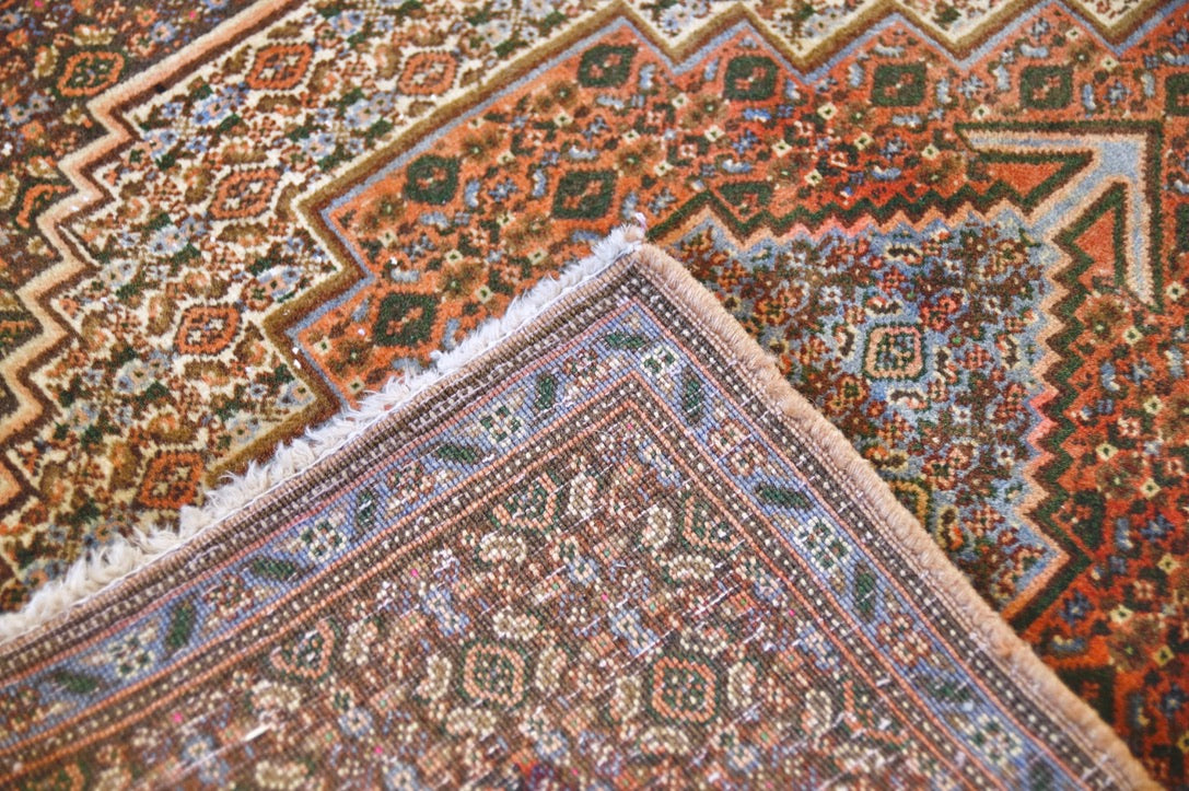 Qashqai/Khamseh Tribal Medallion Rug | 3'4" × 2'7" | c. 1920–40