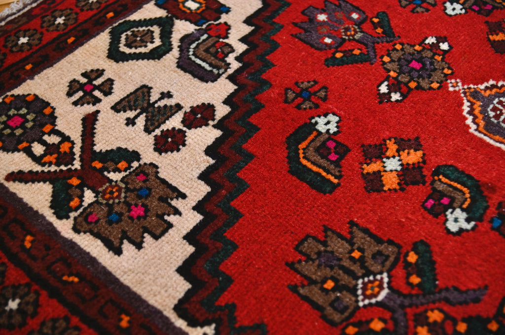 Qashqai Tribal Rug with Ivory Spandrels | 3'1" x 4'10" | c. 1940s–1950s