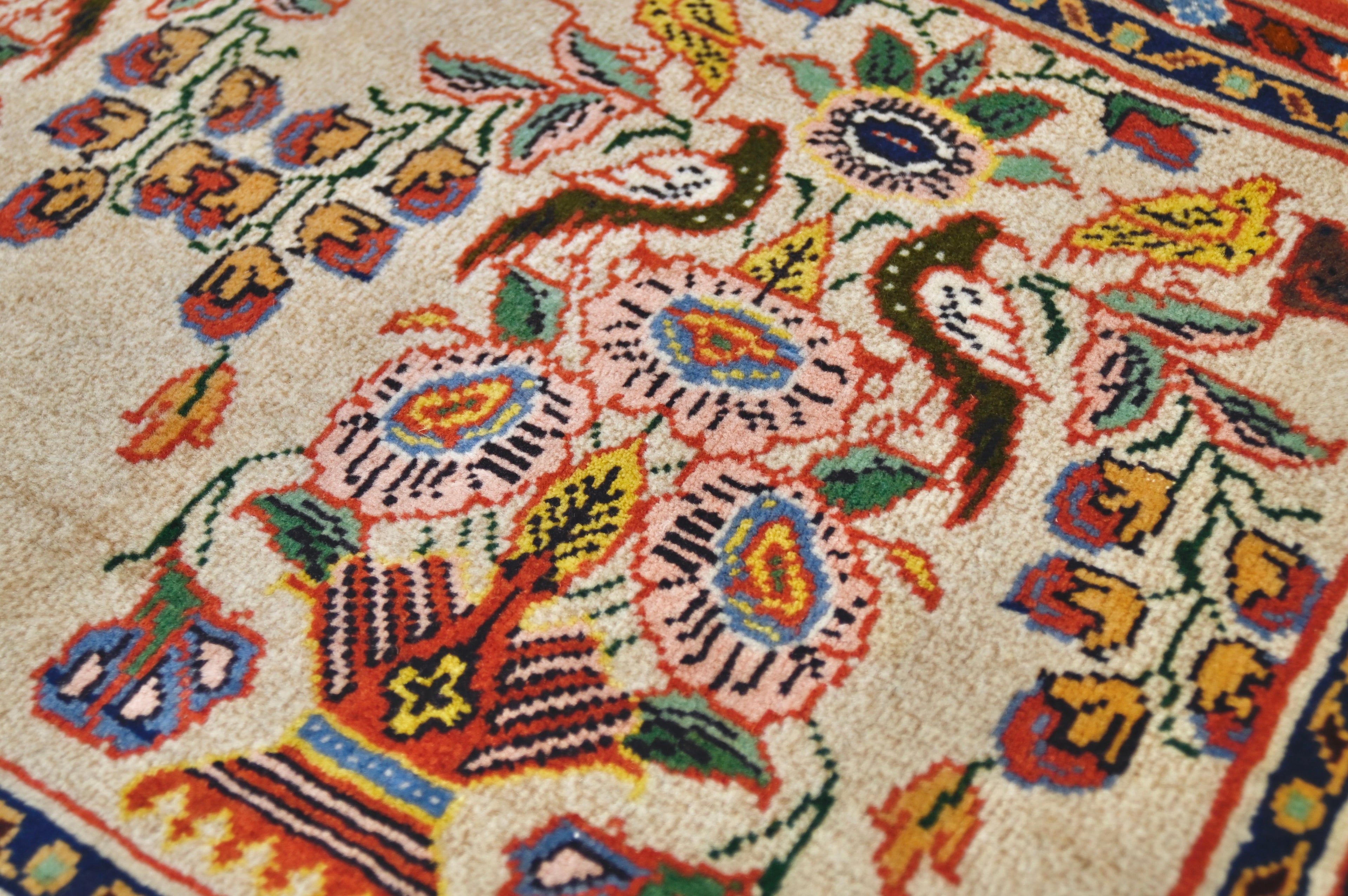 Anatolian Floral Silk Wool Accent Rug | 3'1" × 2'0" | c. 1970s
