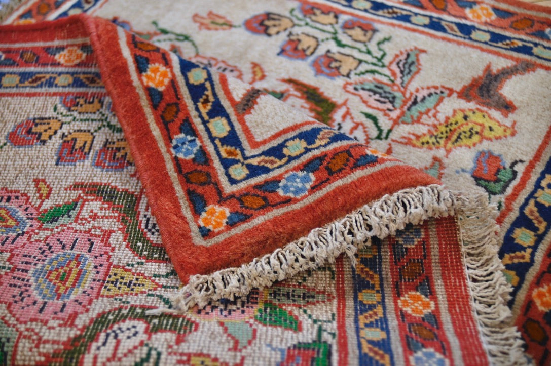 Anatolian Floral Silk Wool Accent Rug | 3'1" × 2'0" | c. 1970s