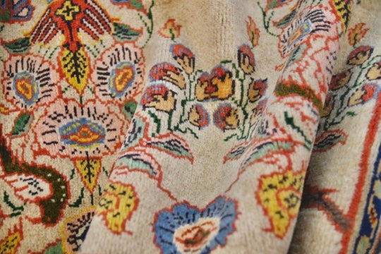 Anatolian Floral Silk Wool Accent Rug | 3'1" × 2'0" | c. 1970s