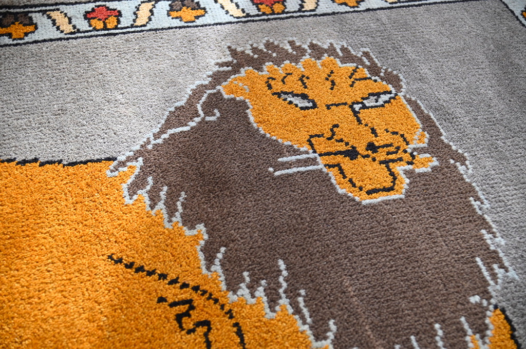 Lion Pictorial Rug | 4' x 6'2" | c. 1960s–1980s