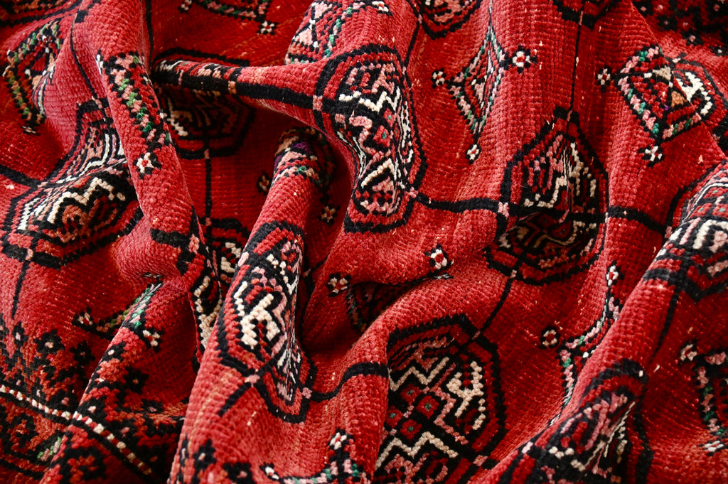 Turkmen Tekke Gul Rug | 3'4" x 4'6" | c. 1940s–50s