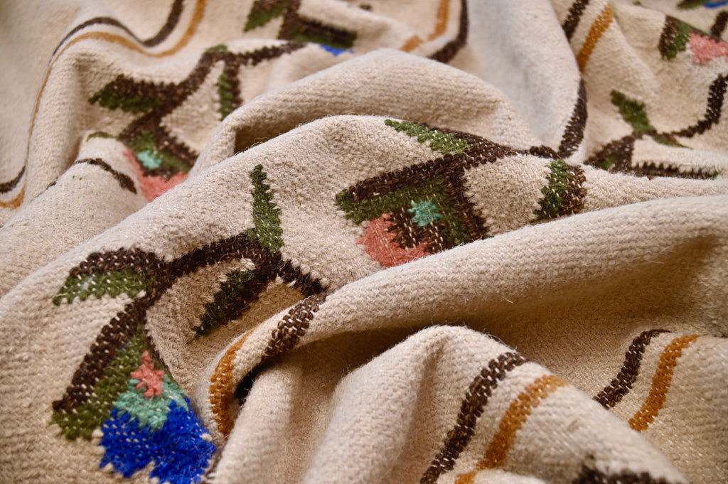 Floral Chain Kilim | 5'1" × 7'9" | c. 1960s–1970s