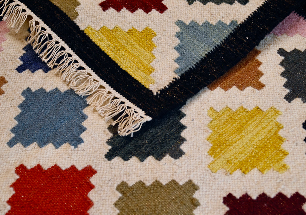 Swedish Kilim Rug | 2'8" x 4' | c. 1980s