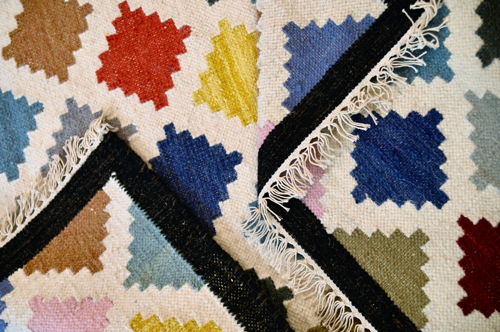 Swedish Kilim Rug | 2'8" x 4' | c. 1980s